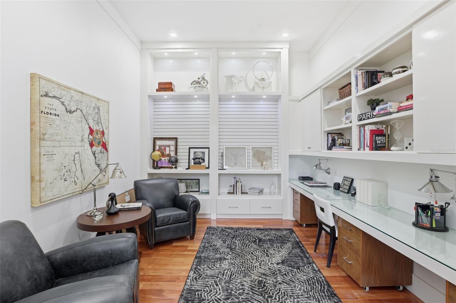 O6359990 Property Photo