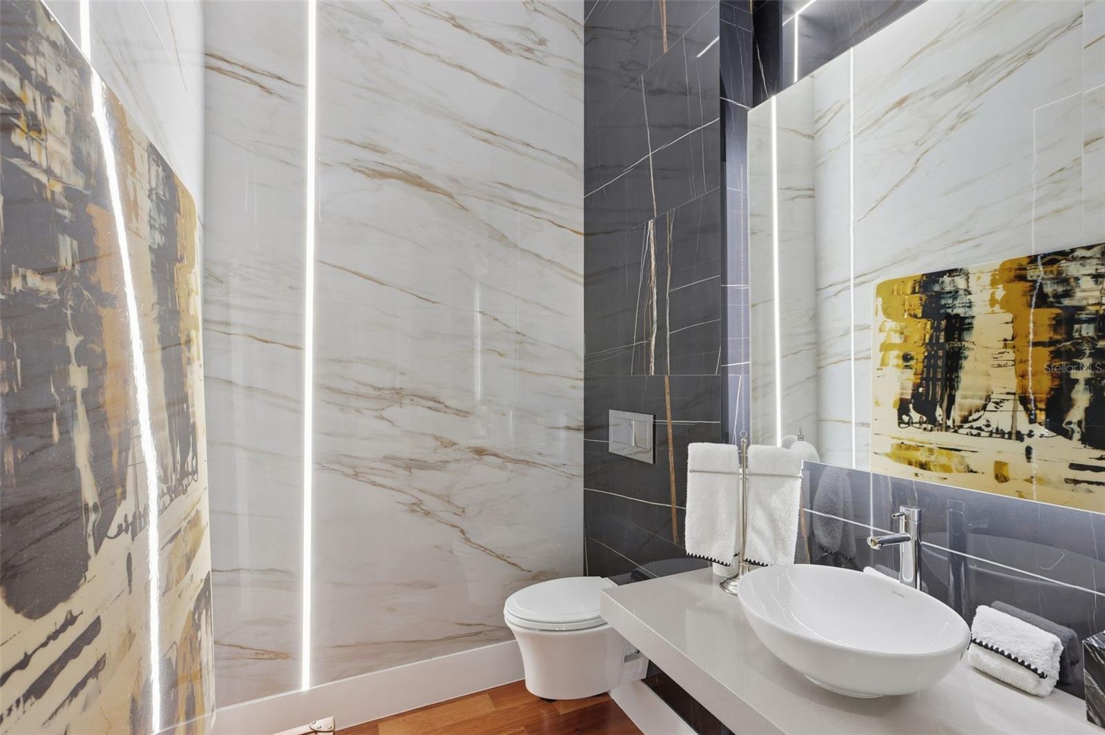 O6359990 Property Photo