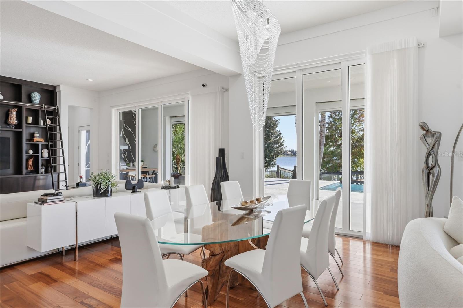 O6359990 Property Photo