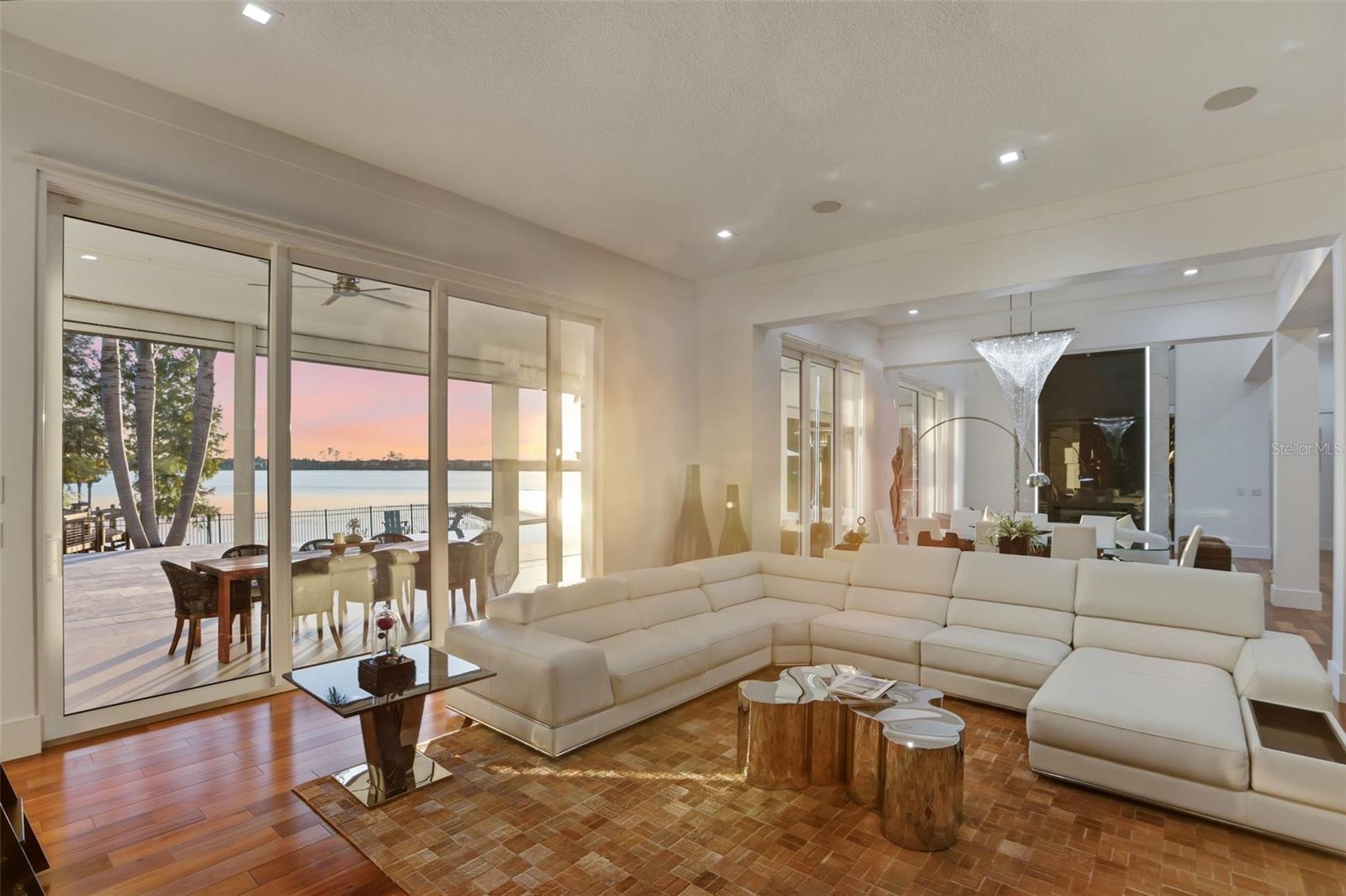 O6359990 Property Photo