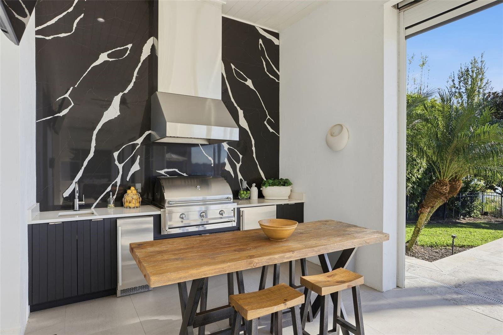 O6359990 Property Photo