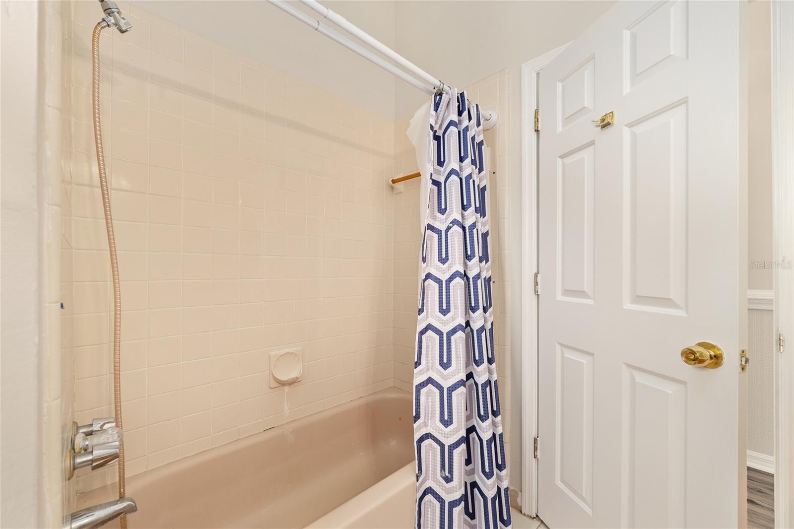 1135 SE 12TH AVE, GAINESVILLE, FL, 32641