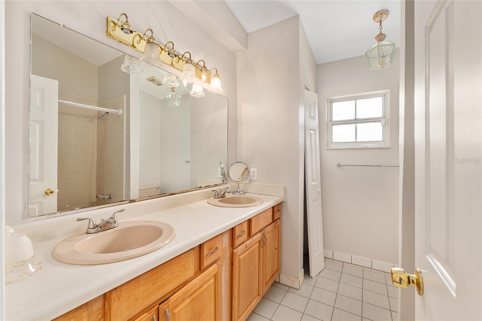 1135 SE 12TH AVE, GAINESVILLE, FL, 32641