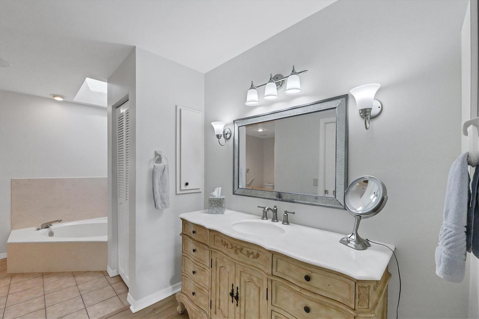 2458 HERRON TER, PORT CHARLOTTE, FL, 33981