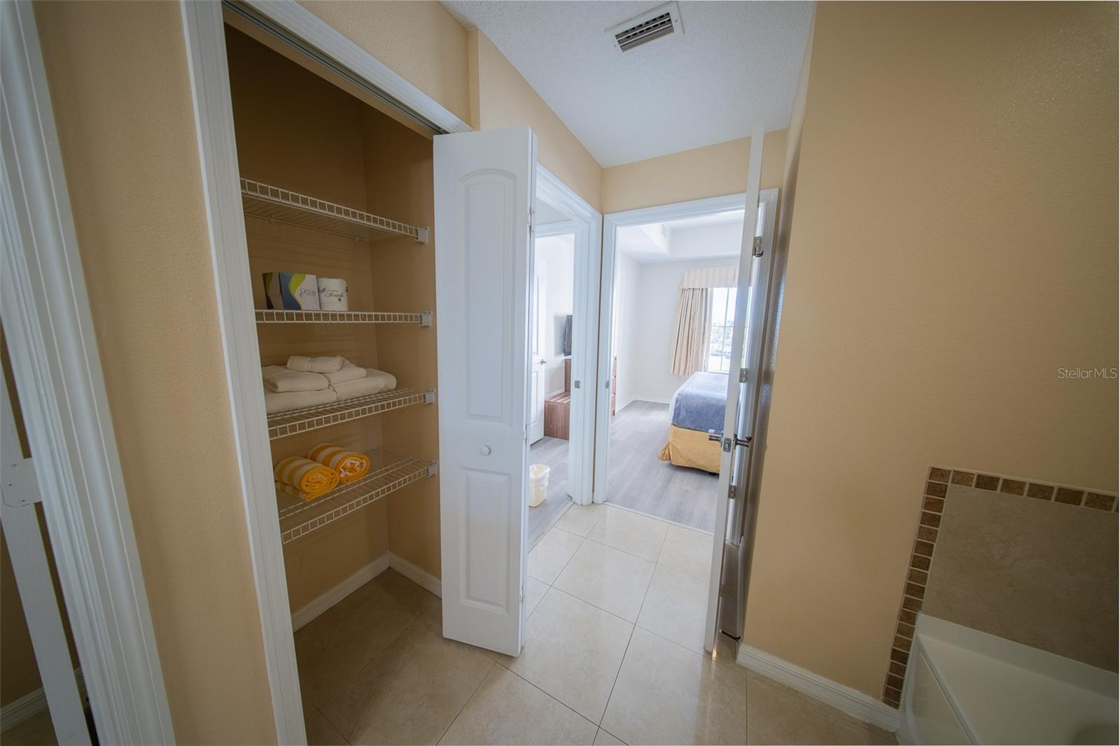 7395 UNIVERSAL BLVD #701, ORLANDO, FL, 32819