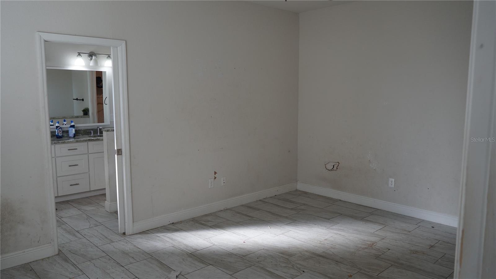 110 NW 24TH TER, CAPE CORAL, FL, 33993