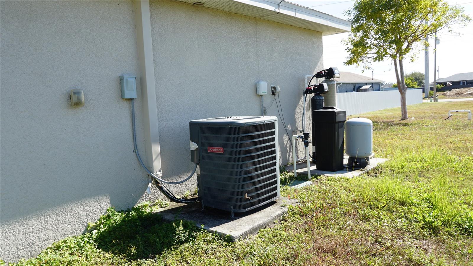 110 NW 24TH TER, CAPE CORAL, FL, 33993