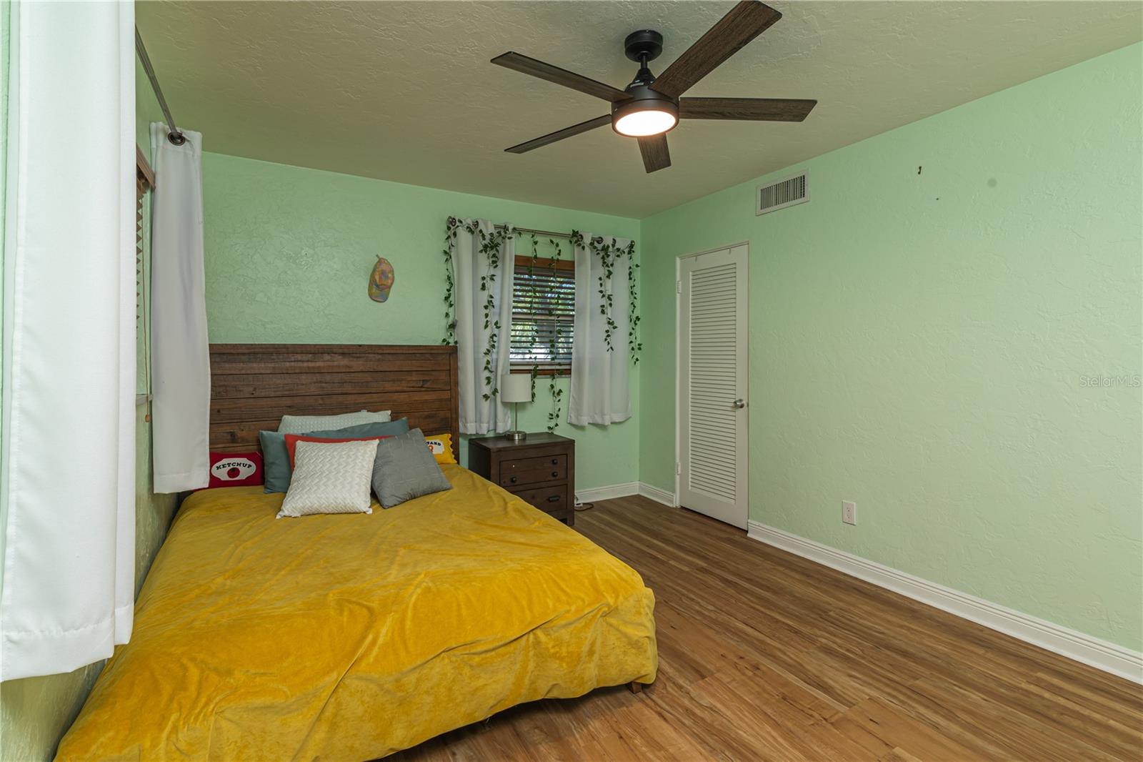 510 LEWIS BLVD SE, ST PETERSBURG, FL, 33705