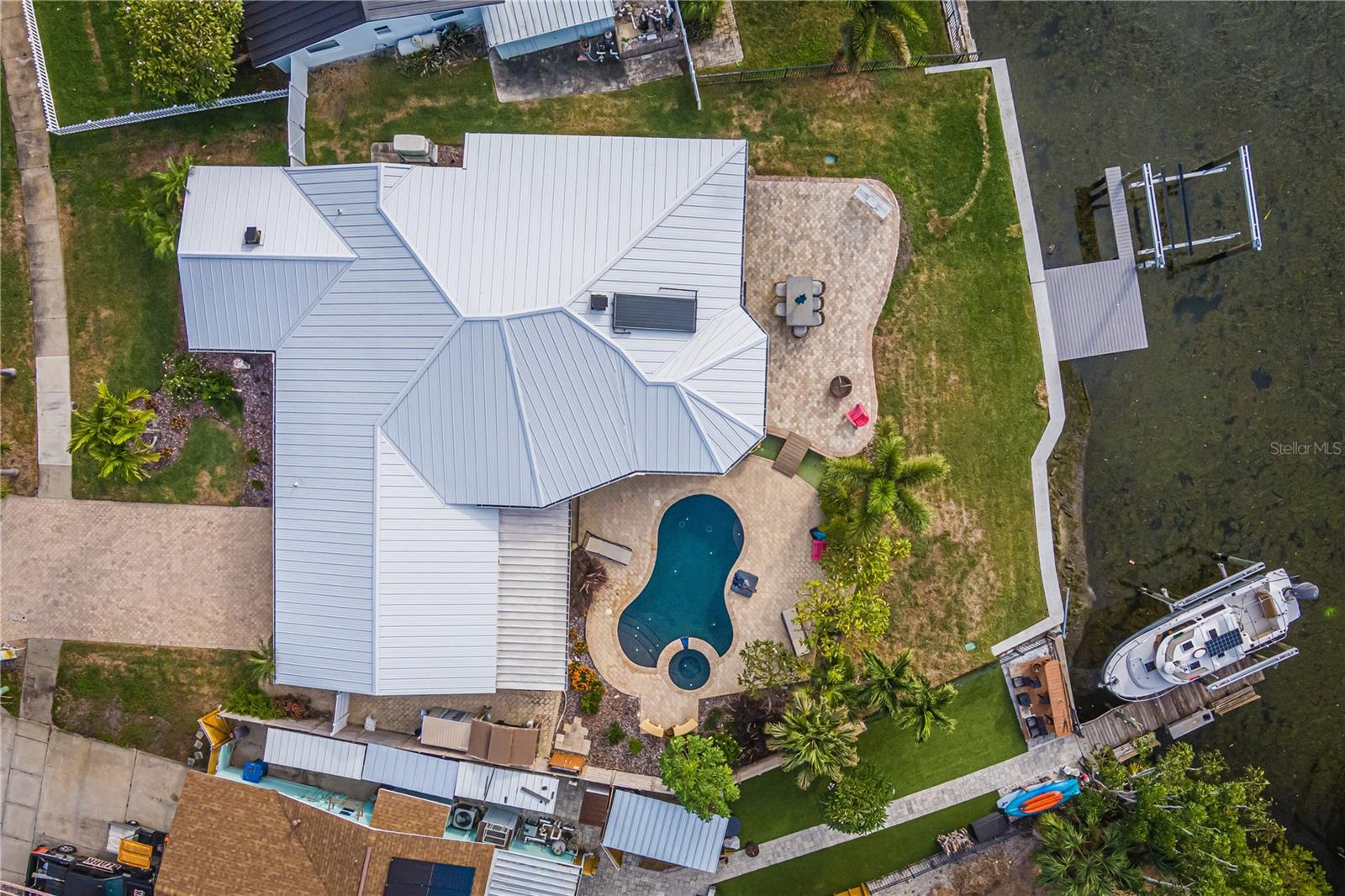 510 LEWIS BLVD SE, ST PETERSBURG, FL, 33705