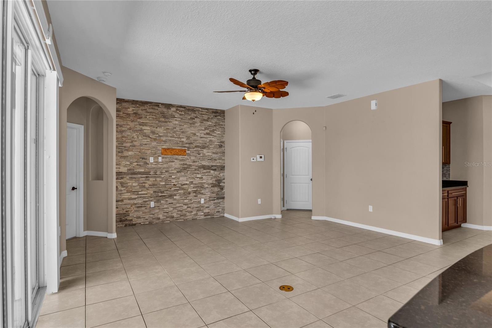 4018 CHANDLER ESTATES DR, APOPKA, FL, 32712