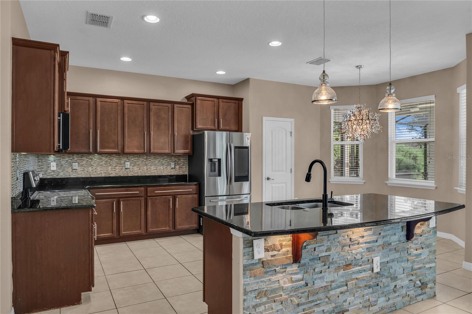 4018 CHANDLER ESTATES DR, APOPKA, FL, 32712