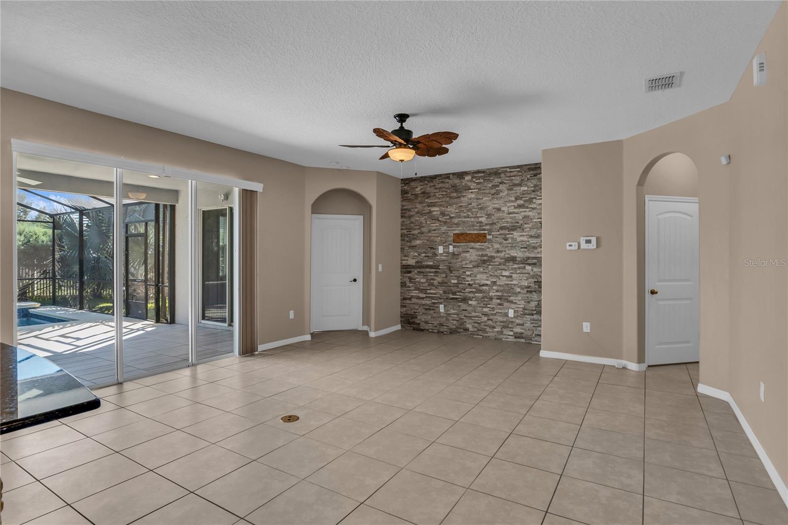 4018 CHANDLER ESTATES DR, APOPKA, FL, 32712