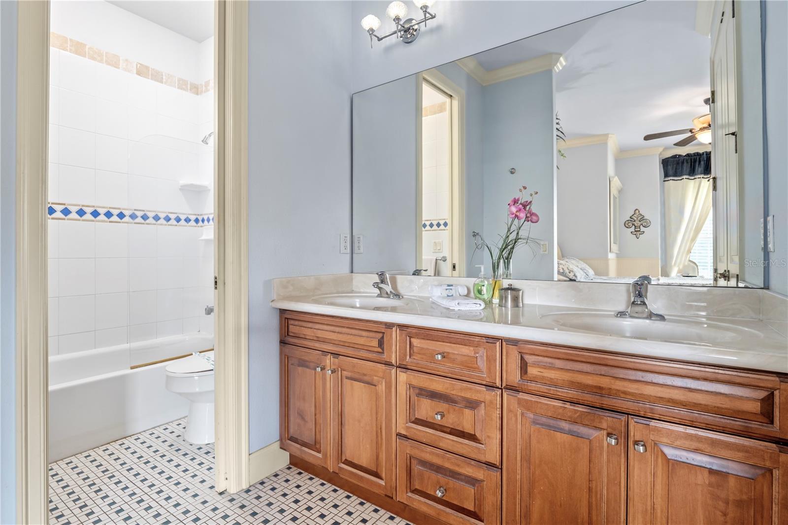 2812 SLEEPING DRAGON LN, KISSIMMEE, FL, 34747