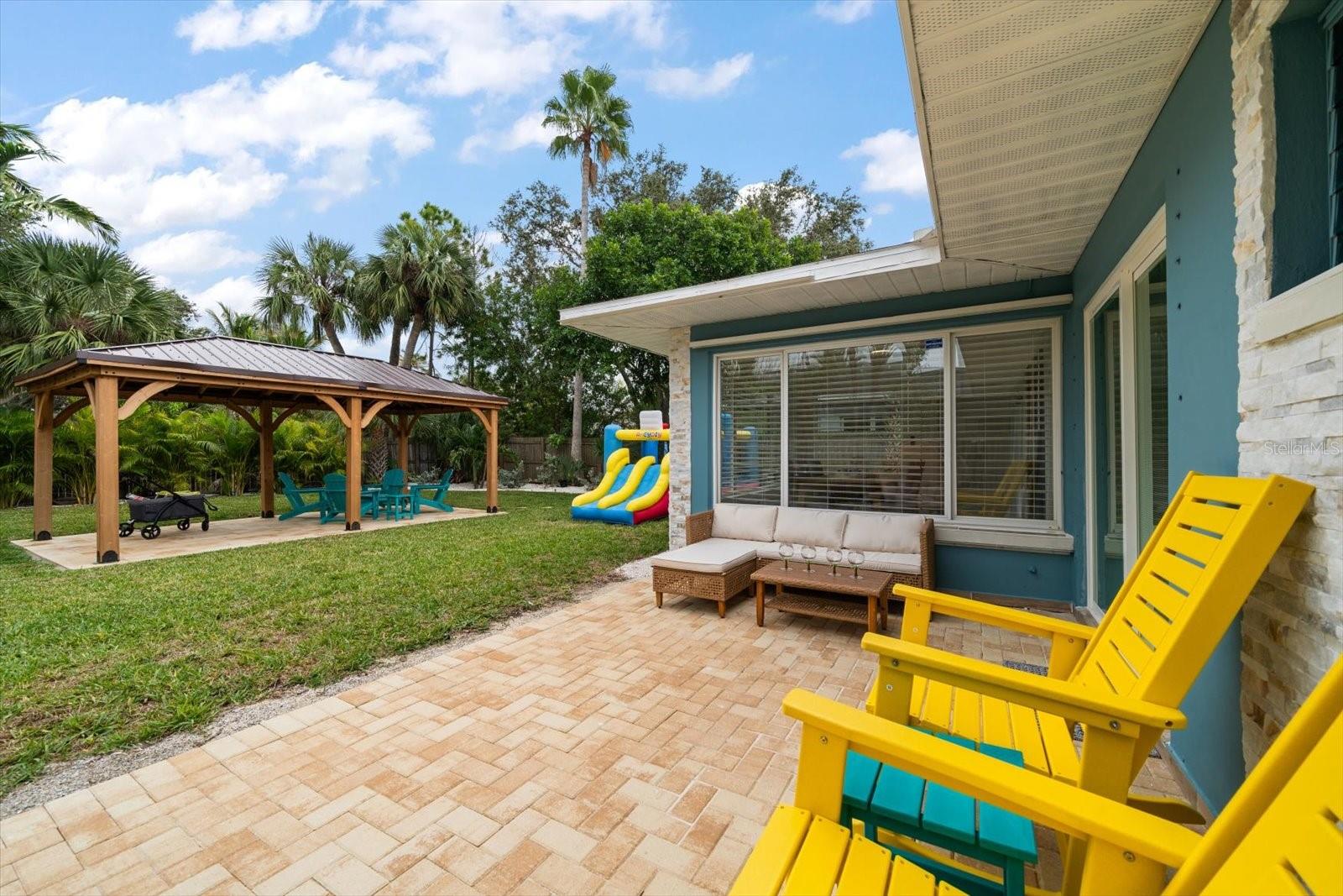 955 NARCISSUS AVE, CLEARWATER BEACH, FL, 33767