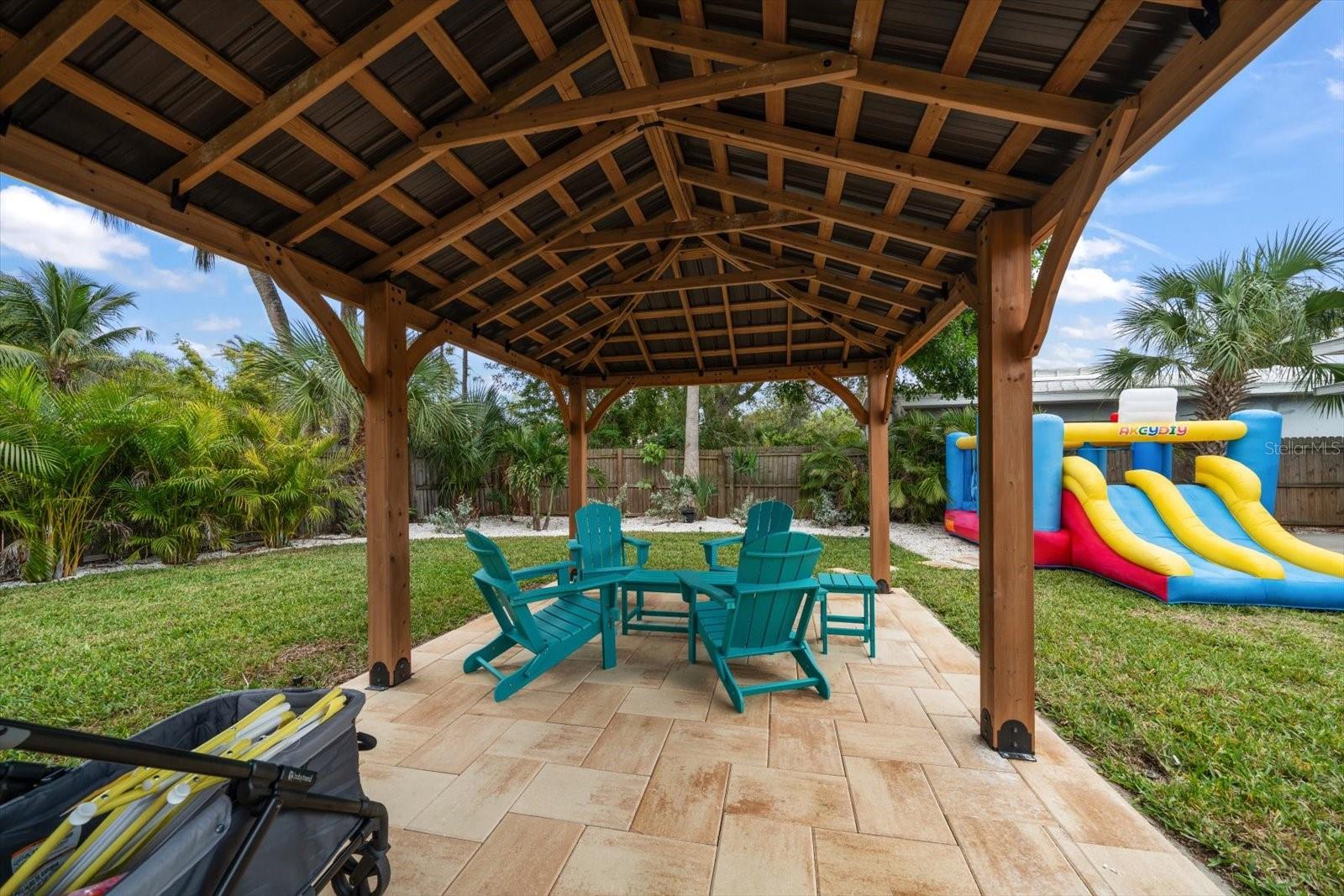 955 NARCISSUS AVE, CLEARWATER BEACH, FL, 33767