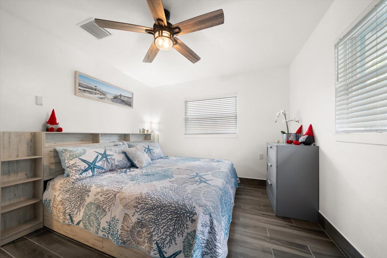 955 NARCISSUS AVE, CLEARWATER BEACH, FL, 33767