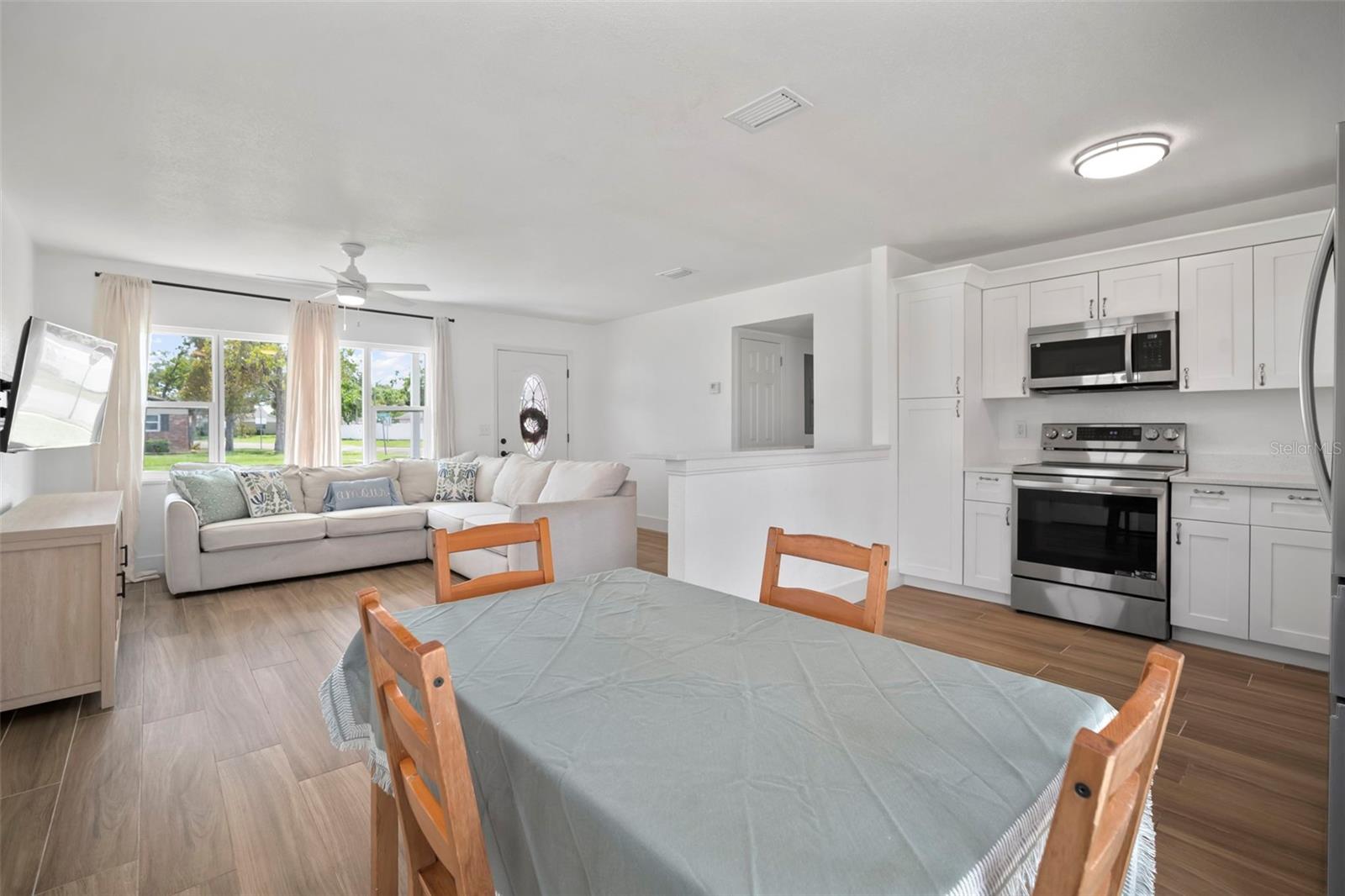 7717 W POWHATAN AVE, TAMPA, FL, 33615