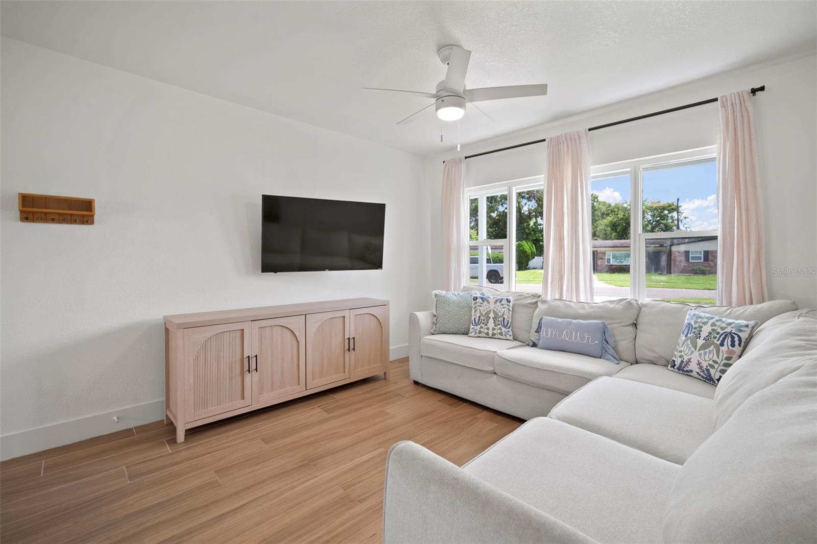 7717 W POWHATAN AVE, TAMPA, FL, 33615