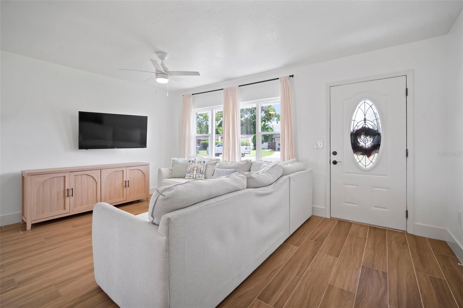 7717 W POWHATAN AVE, TAMPA, FL, 33615