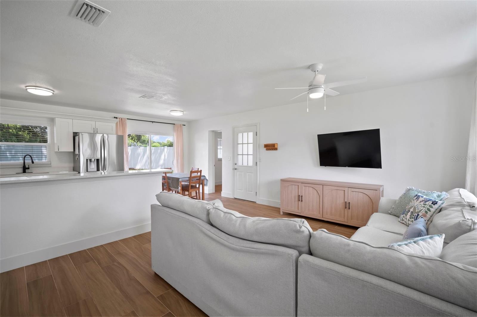 7717 W POWHATAN AVE, TAMPA, FL, 33615