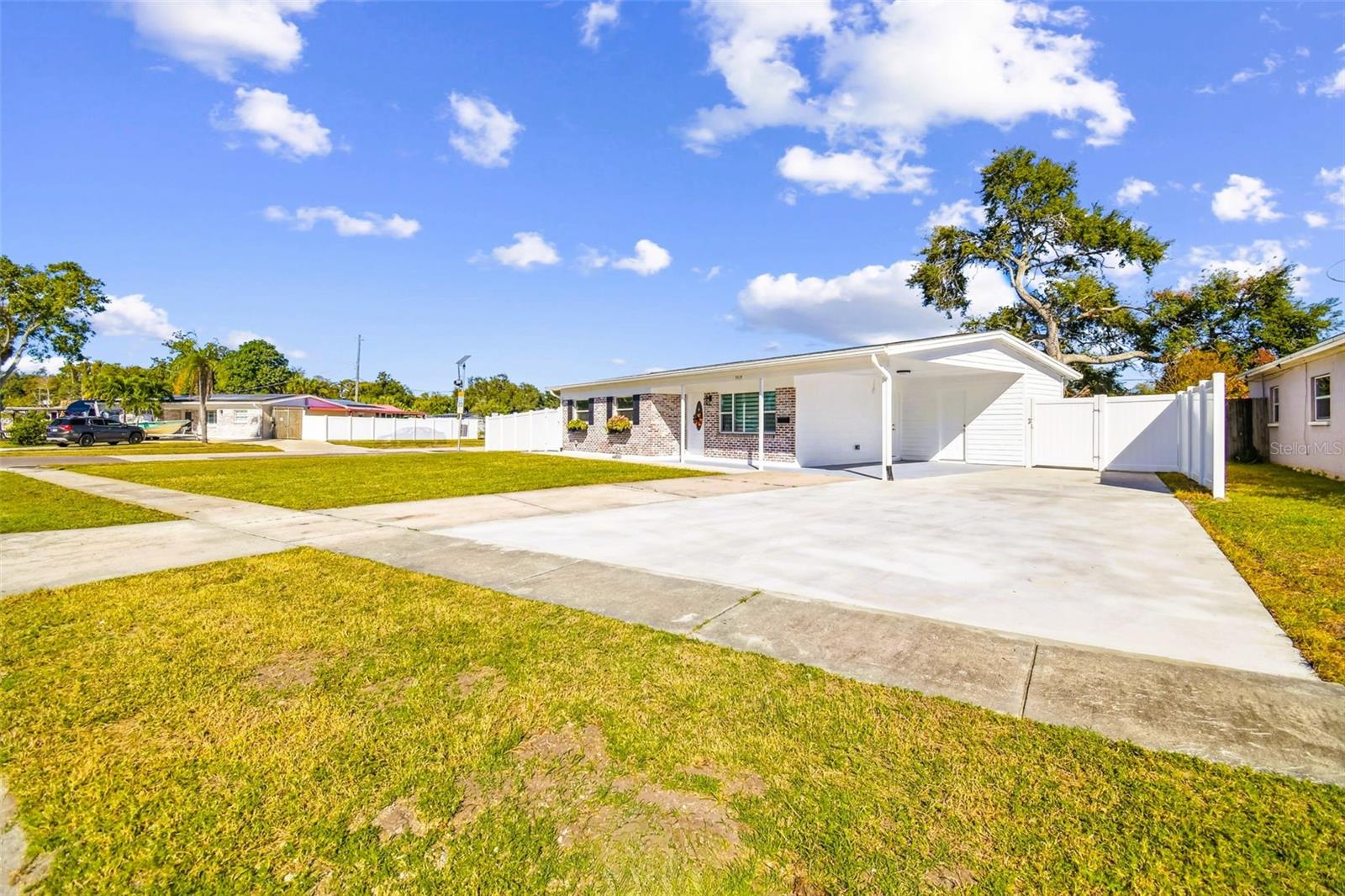 7717 W POWHATAN AVE, TAMPA, FL, 33615