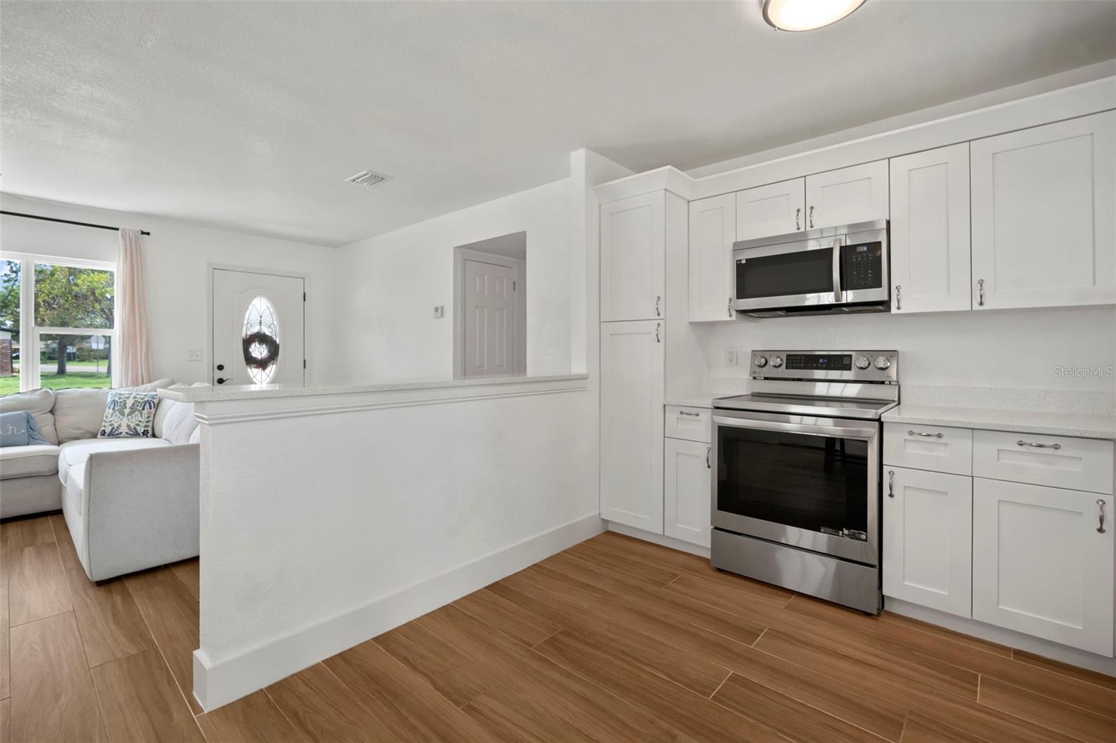 7717 W POWHATAN AVE, TAMPA, FL, 33615