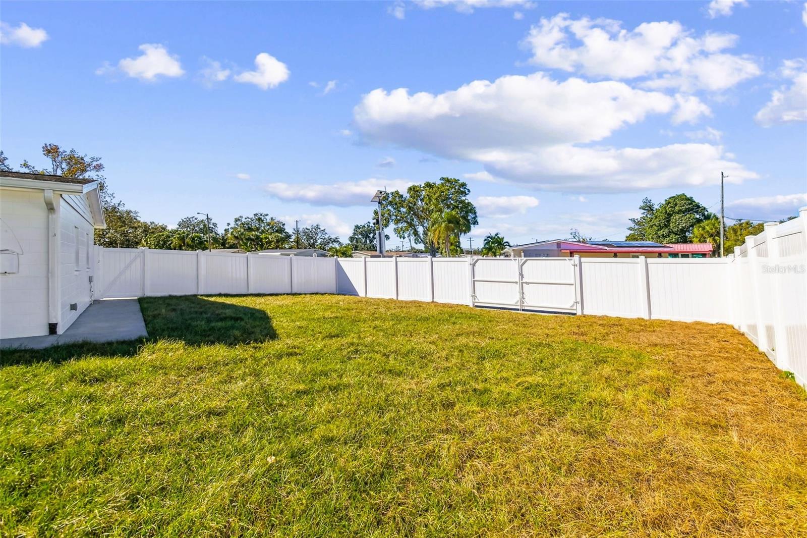 7717 W POWHATAN AVE, TAMPA, FL, 33615