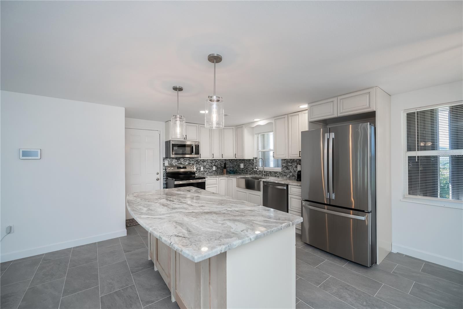 2820 MARLIN PL, PUNTA GORDA, FL, 33950