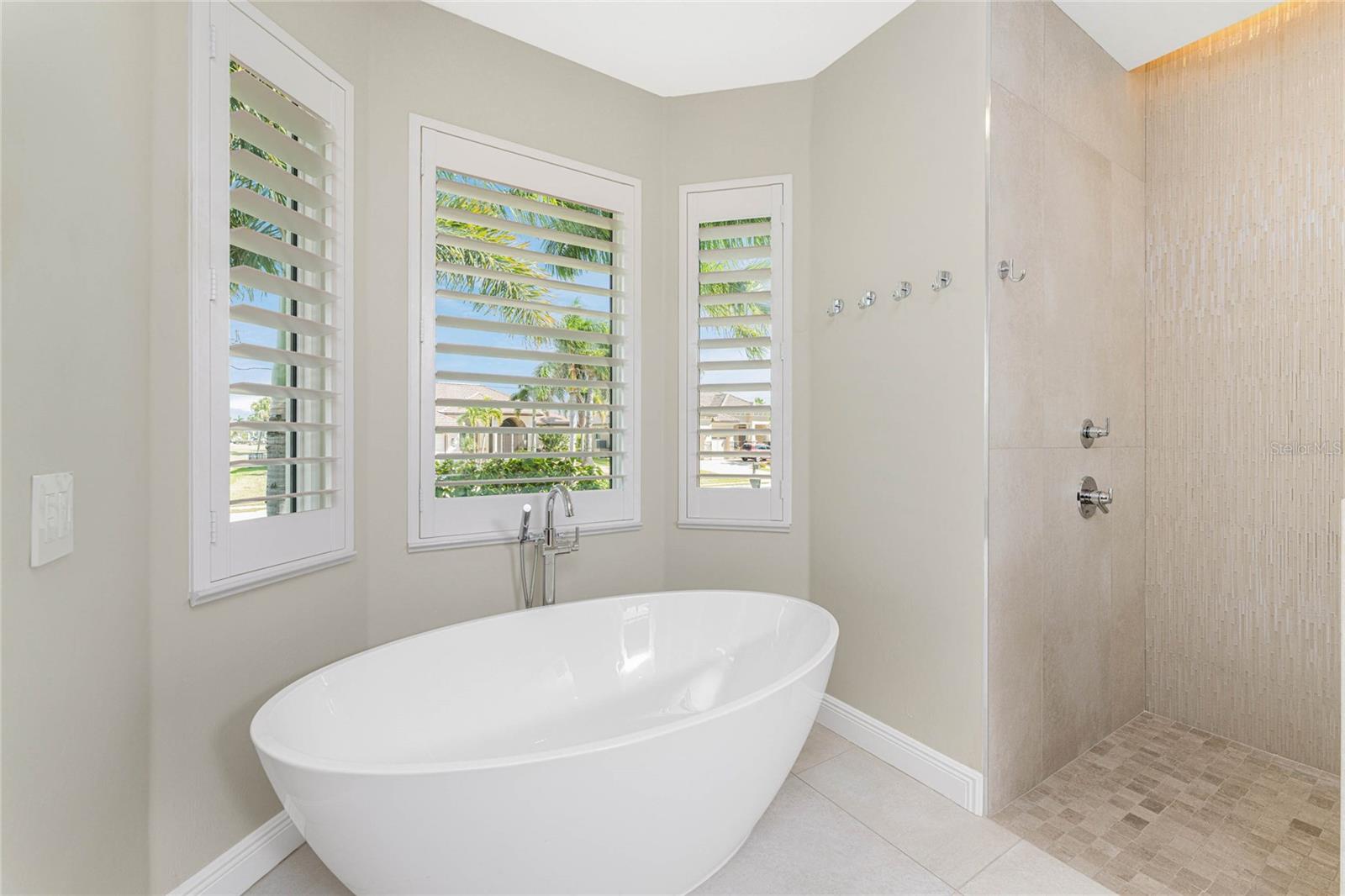 698 MONACO DR, PUNTA GORDA, FL, 33950