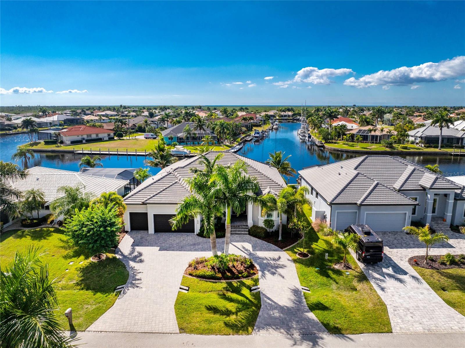 698 MONACO DR, PUNTA GORDA, FL, 33950