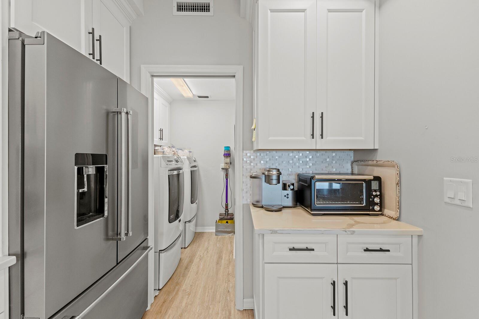 D6144740 Property Photo