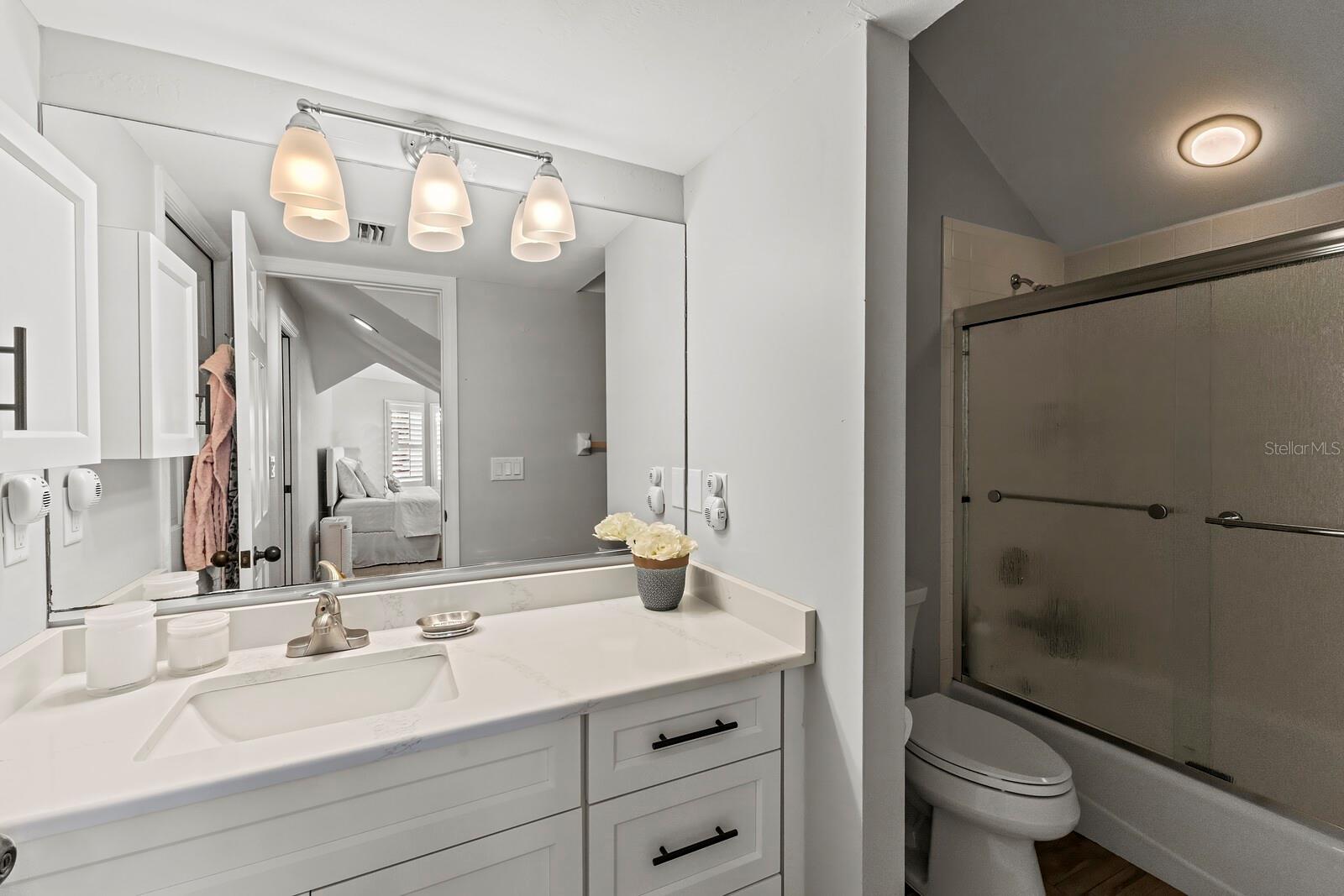 D6144740 Property Photo