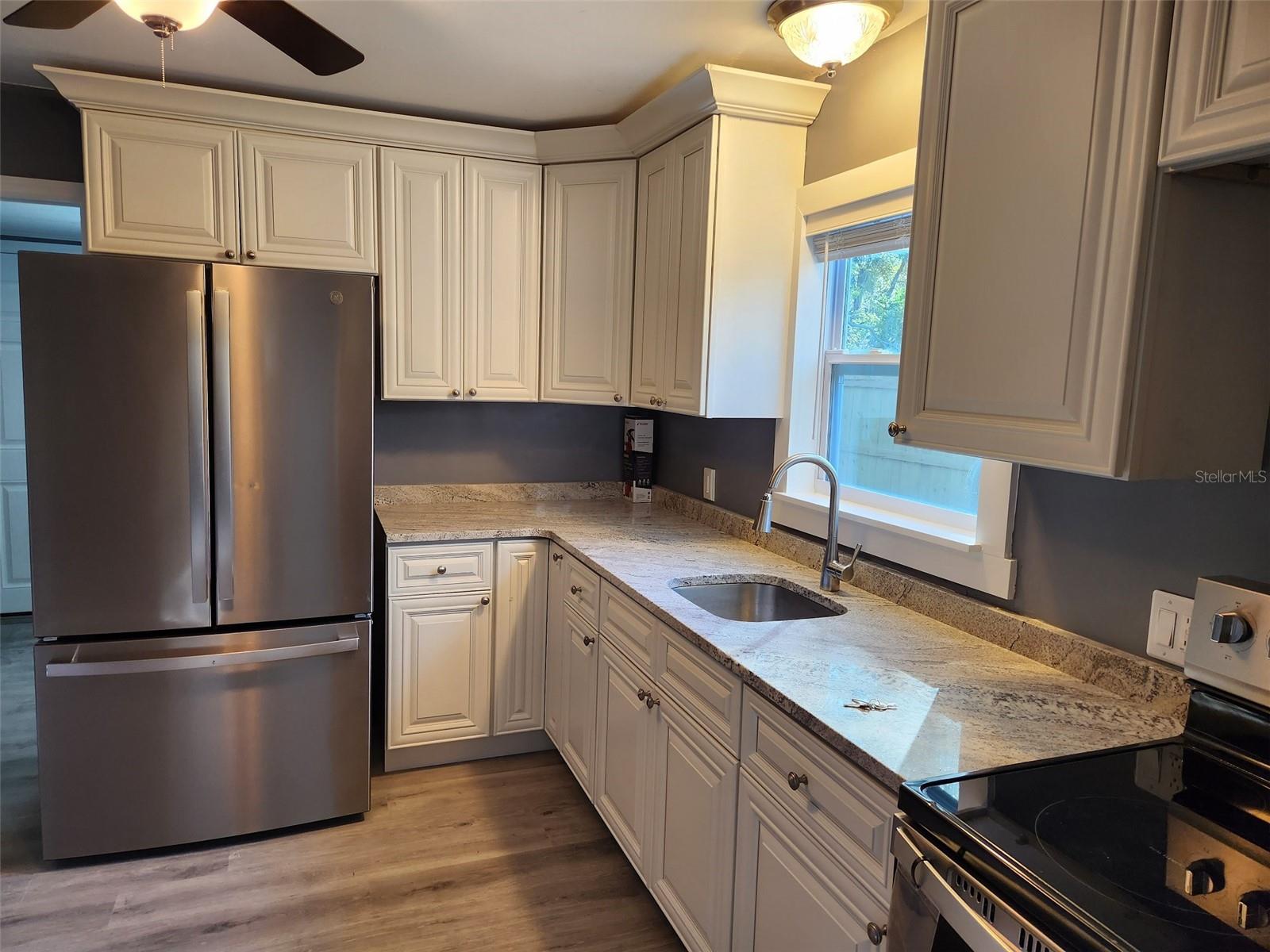 2011 11TH ST W, BRADENTON, FL, 34205