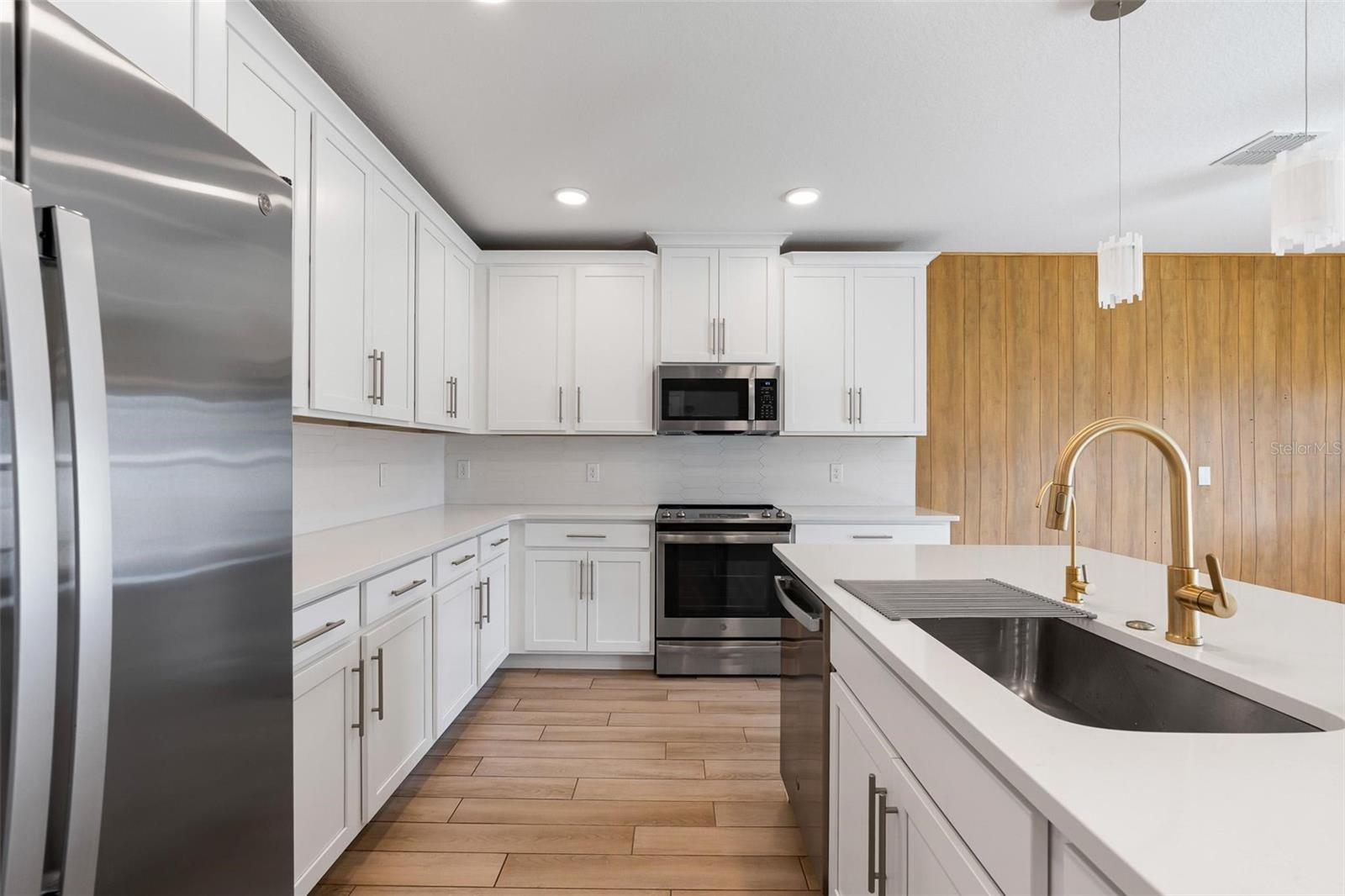 3857 BRANDING IRON BND, ST CLOUD, FL, 34772