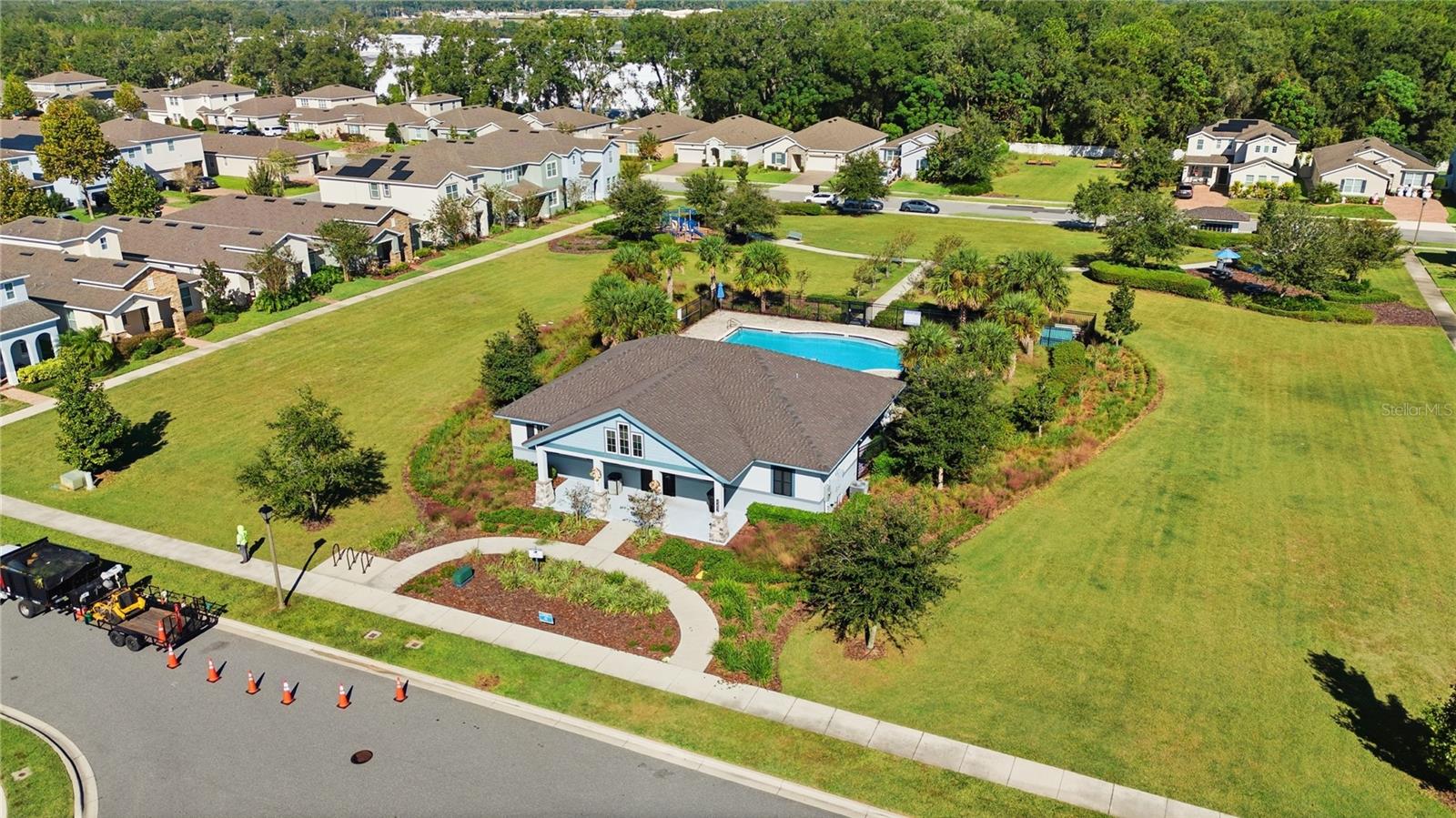 737 PANICAL DR, APOPKA, FL, 32703