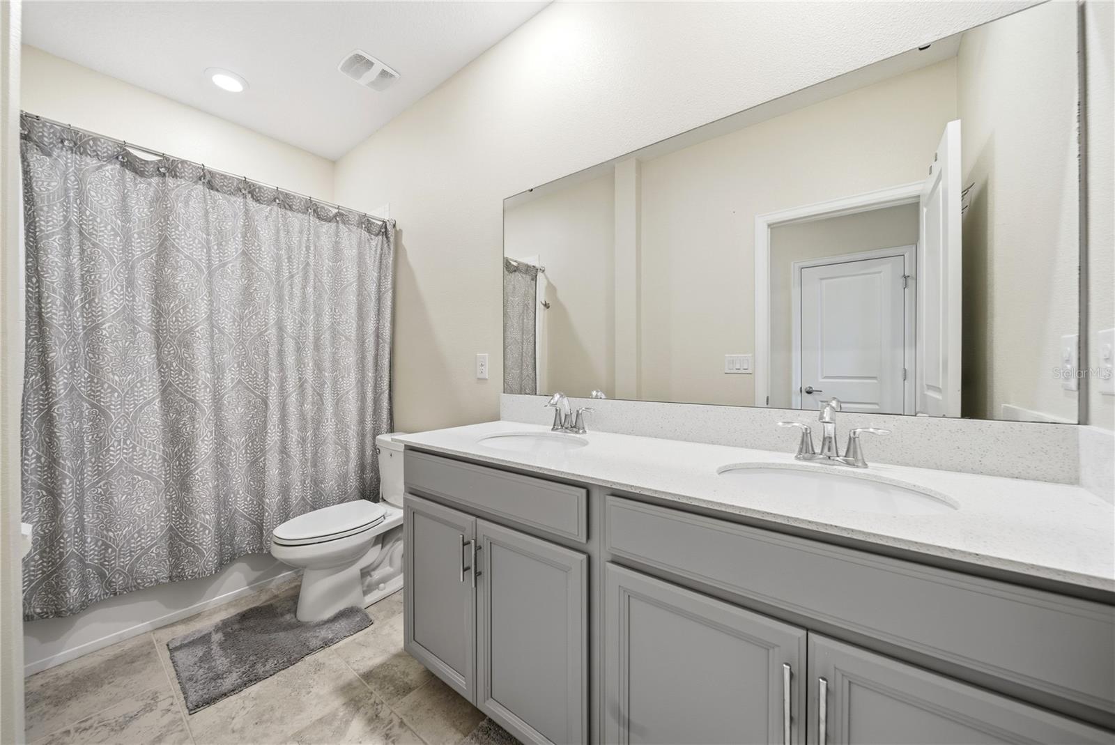 737 PANICAL DR, APOPKA, FL, 32703