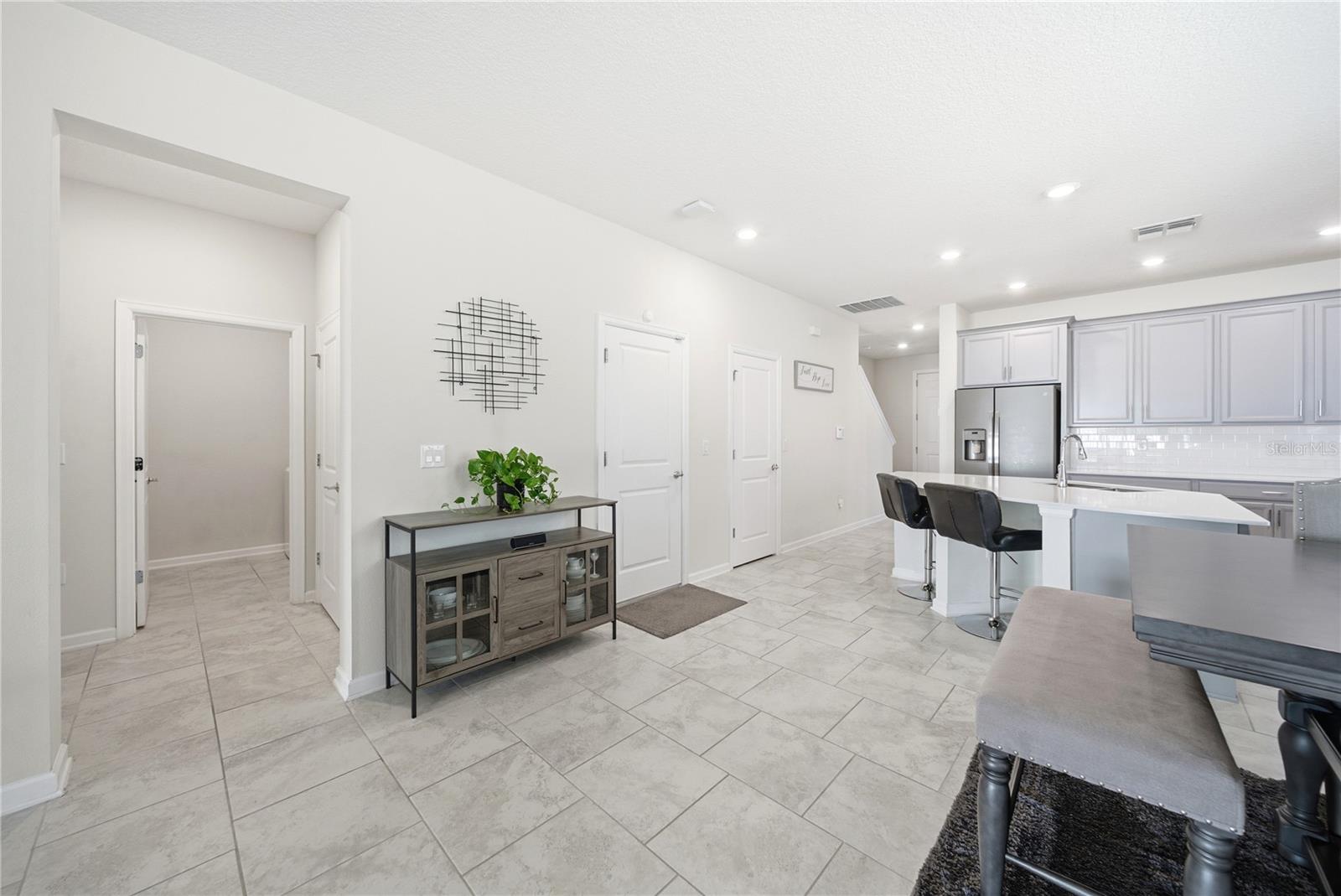 737 PANICAL DR, APOPKA, FL, 32703