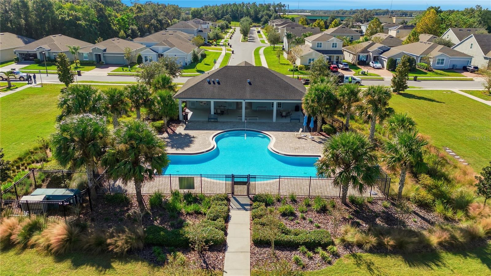 737 PANICAL DR, APOPKA, FL, 32703