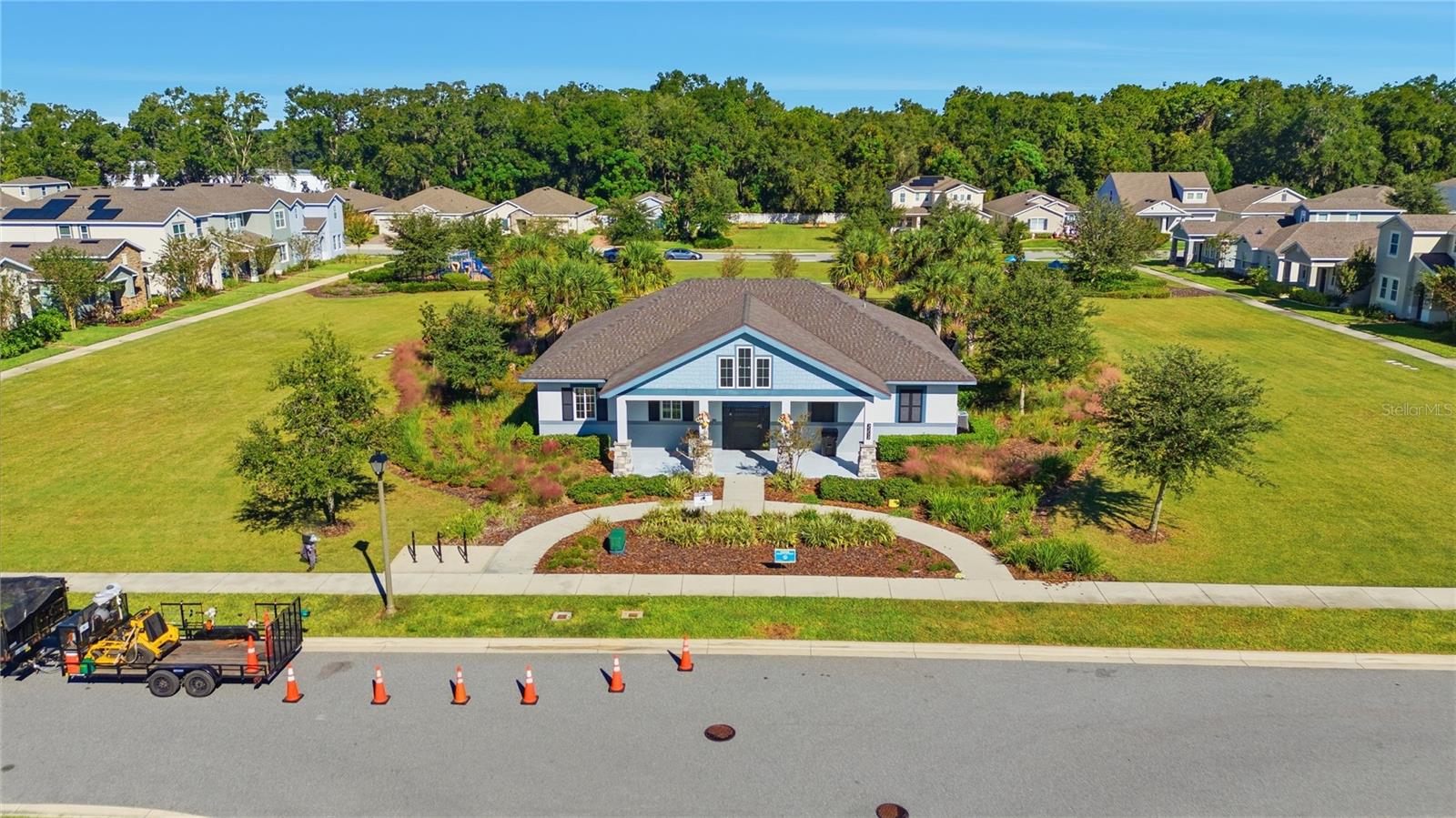 737 PANICAL DR, APOPKA, FL, 32703