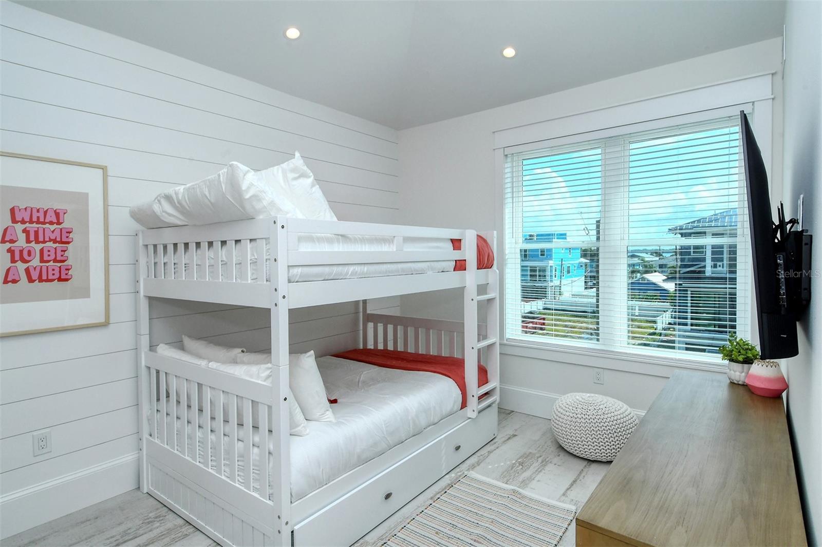 A4671874 Property Photo