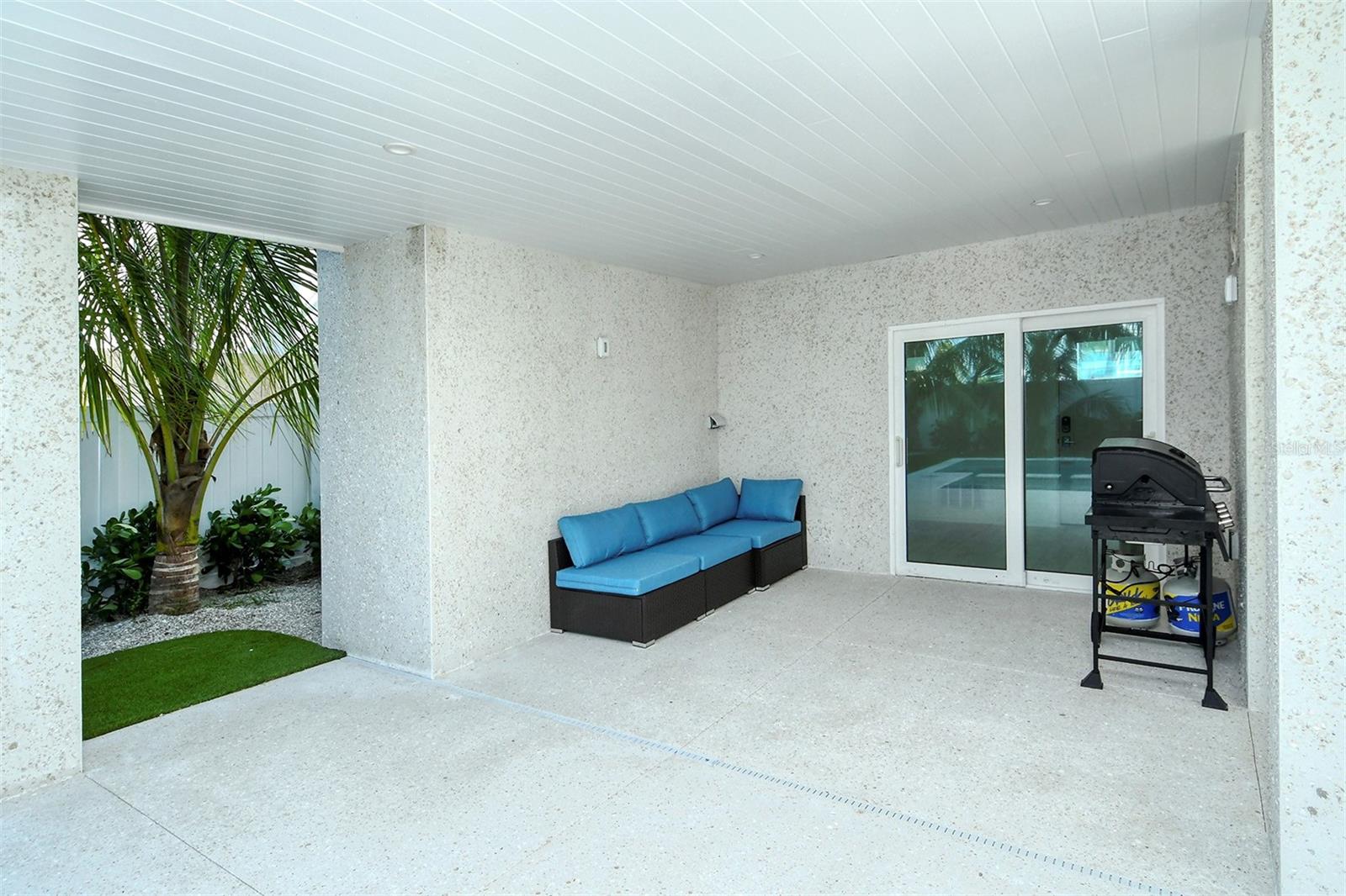 A4671874 Property Photo