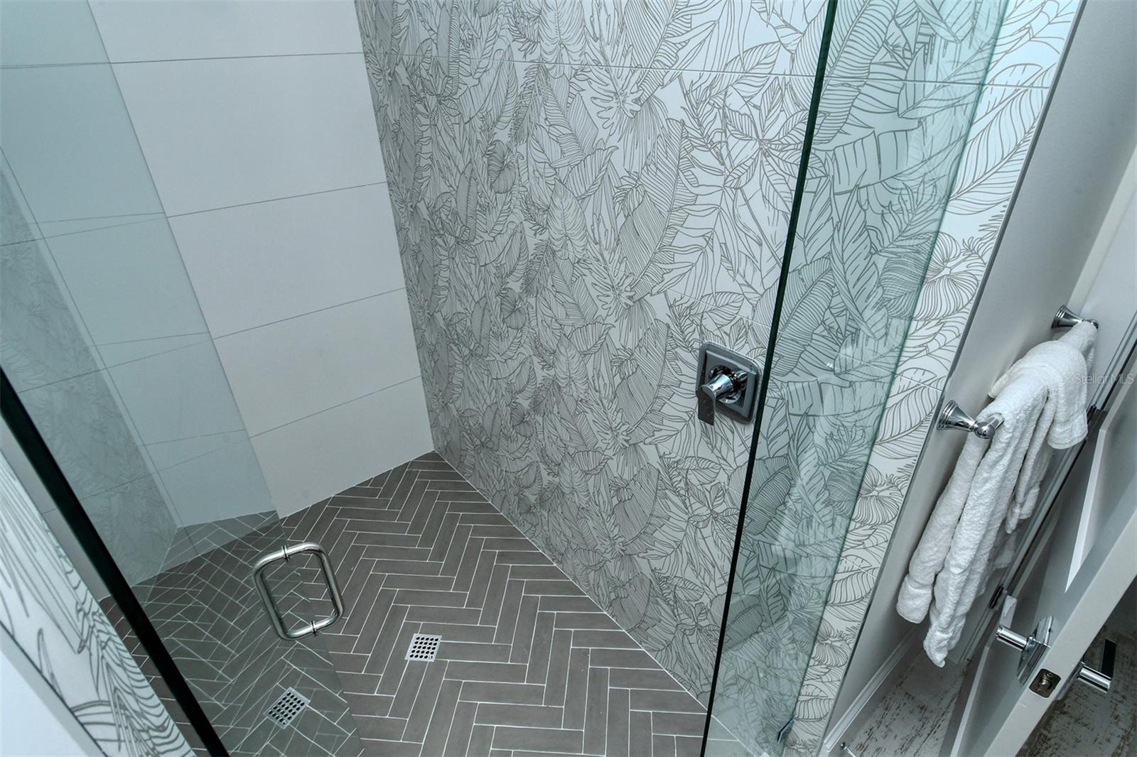 A4671874 Property Photo