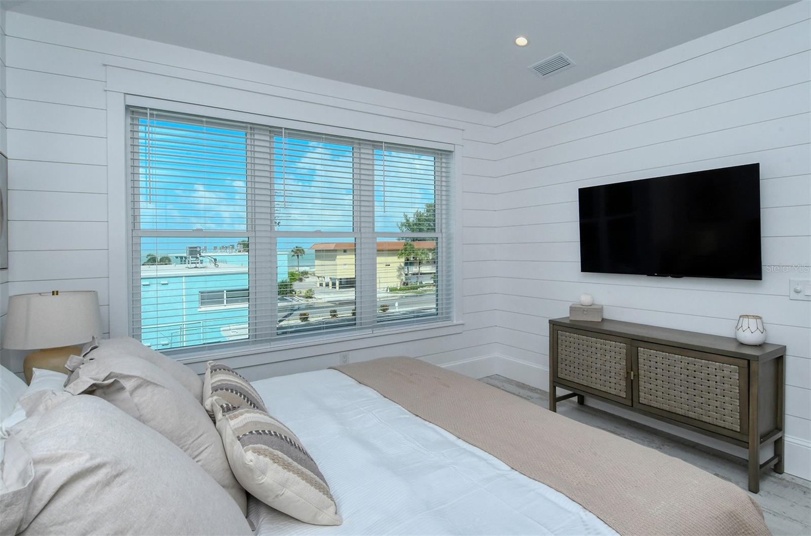 A4671874 Property Photo