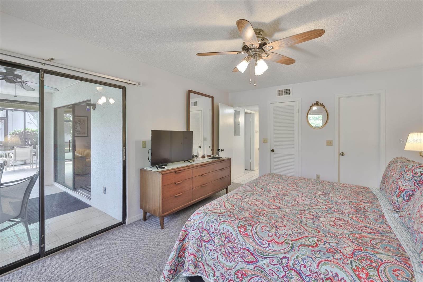 5.1 Easy access to the lanai