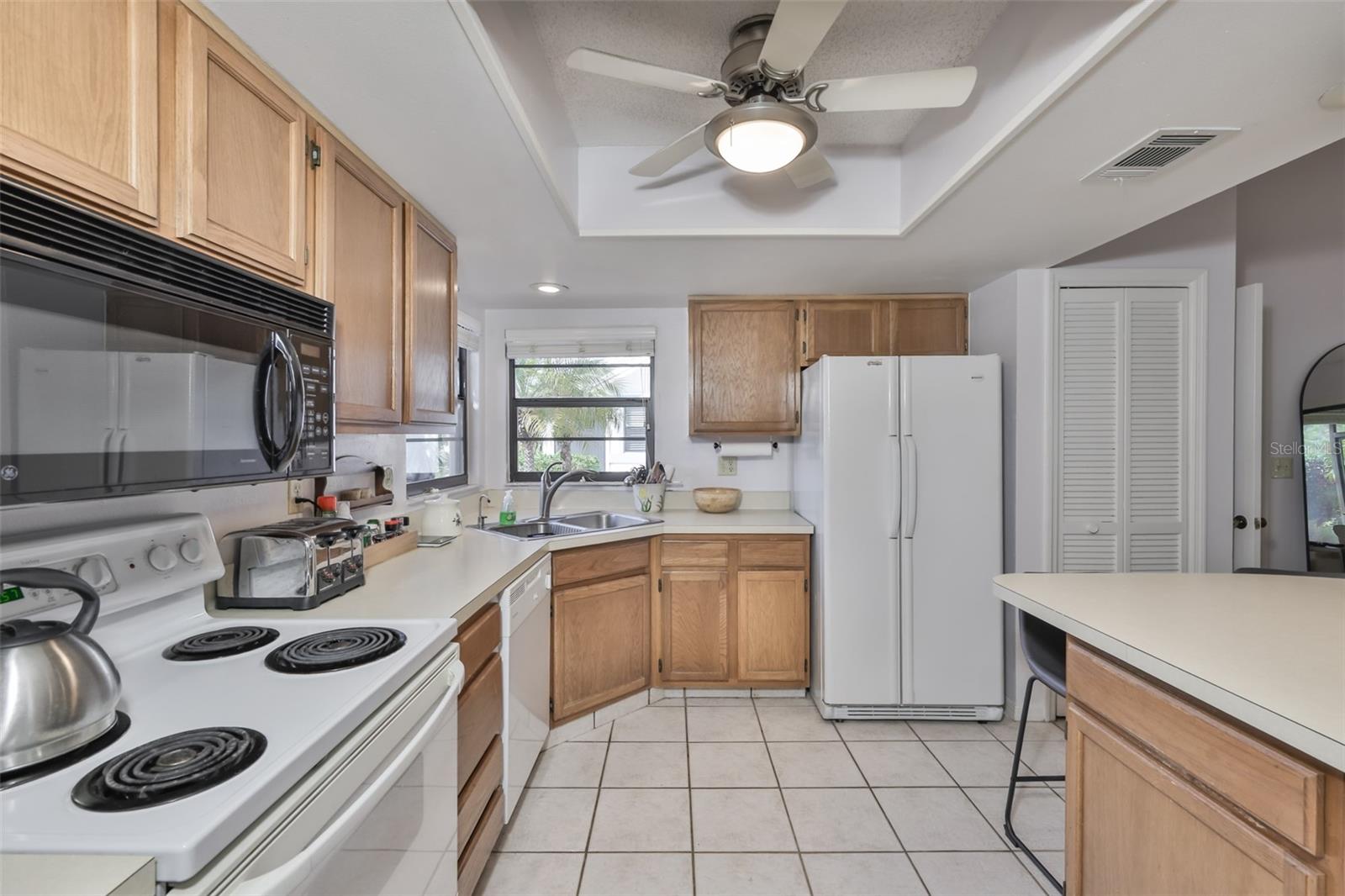 4.4 Kitchen with tile flooring