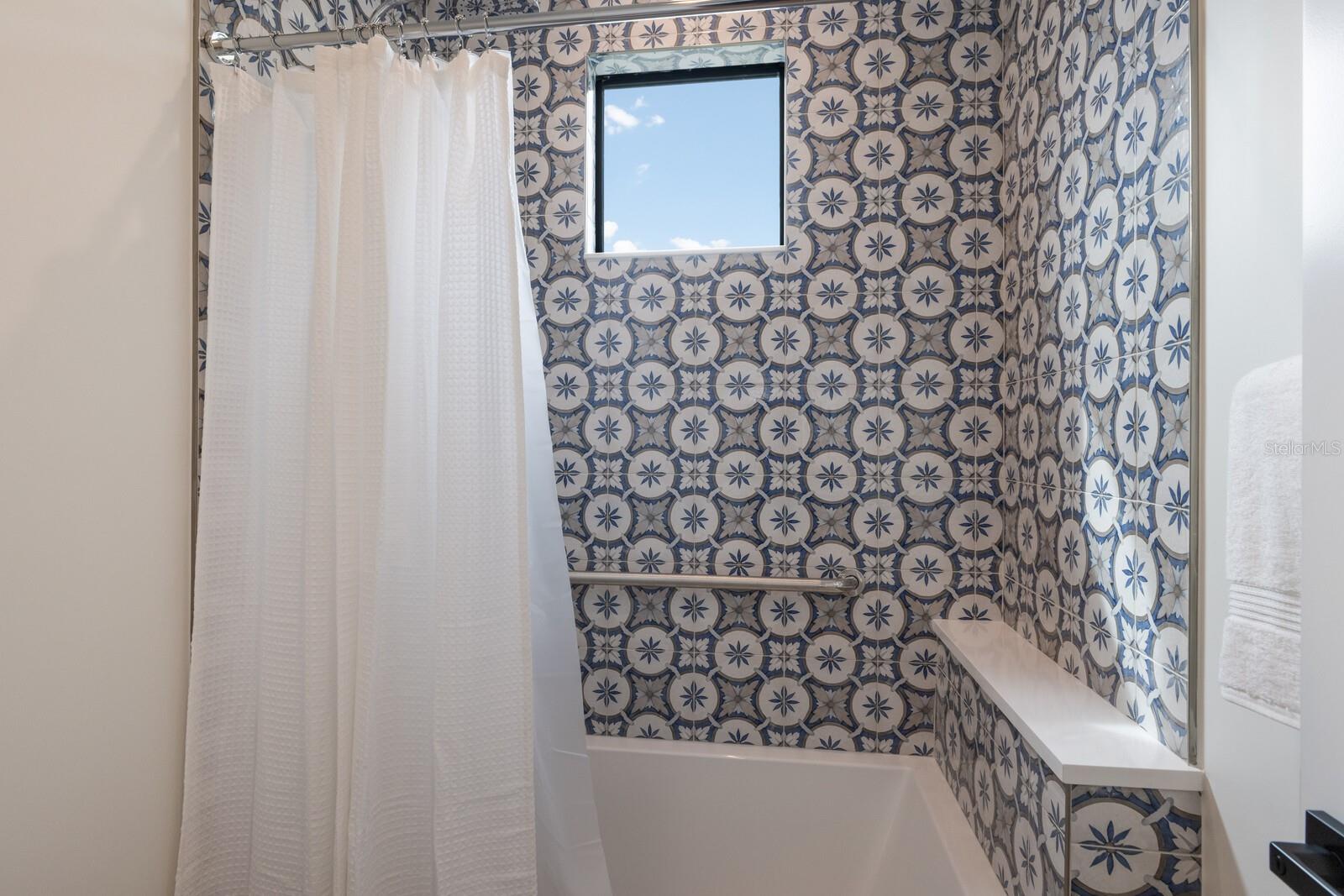 A4671881 Property Photo