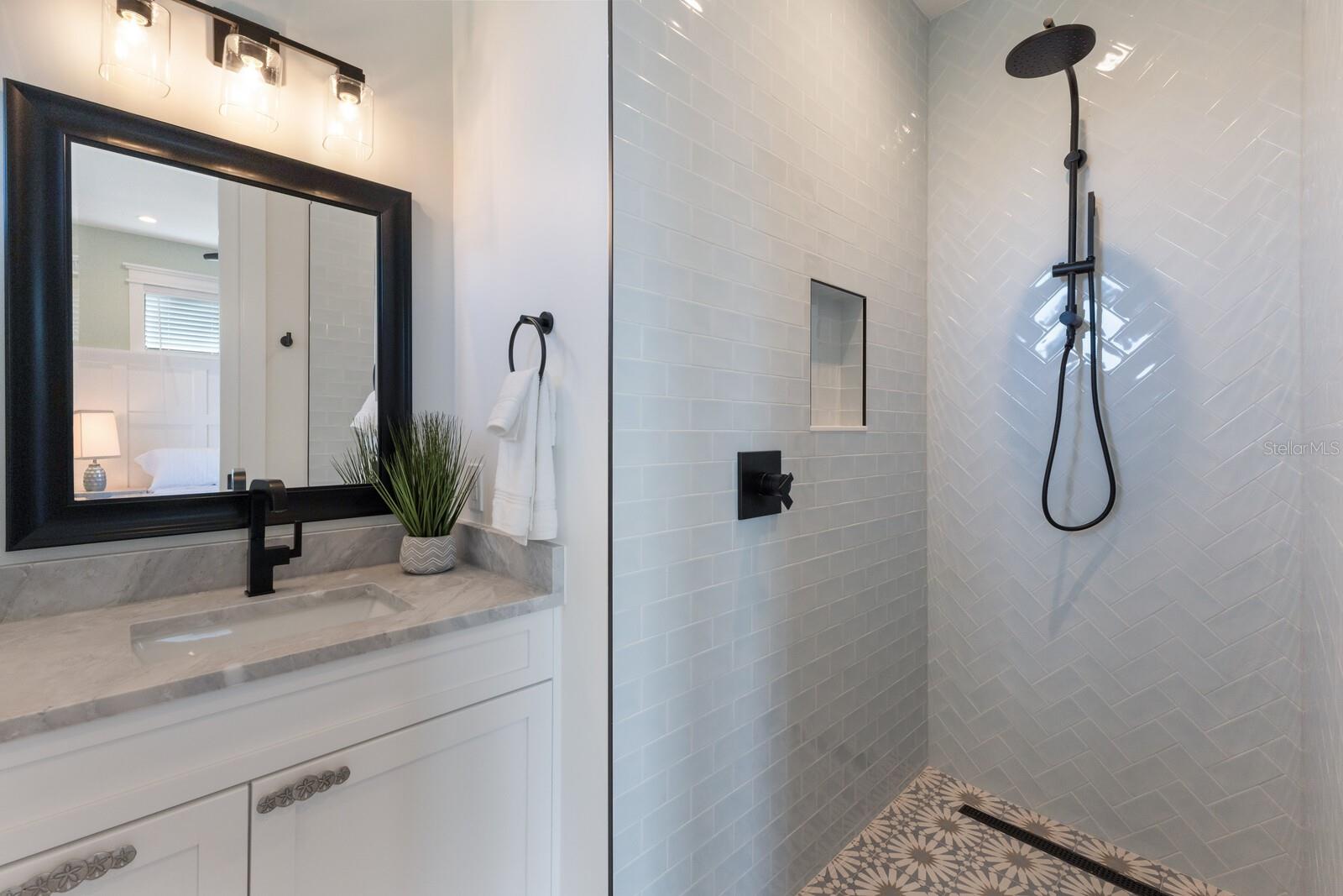 A4671881 Property Photo