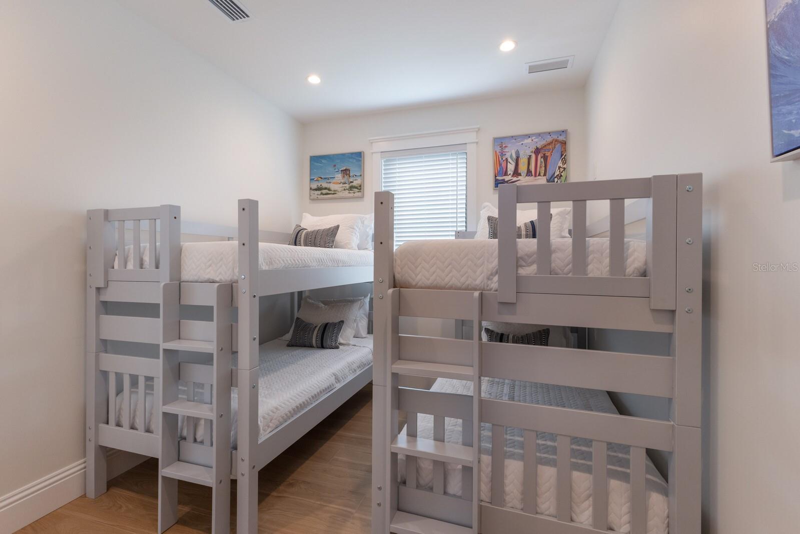 A4671881 Property Photo