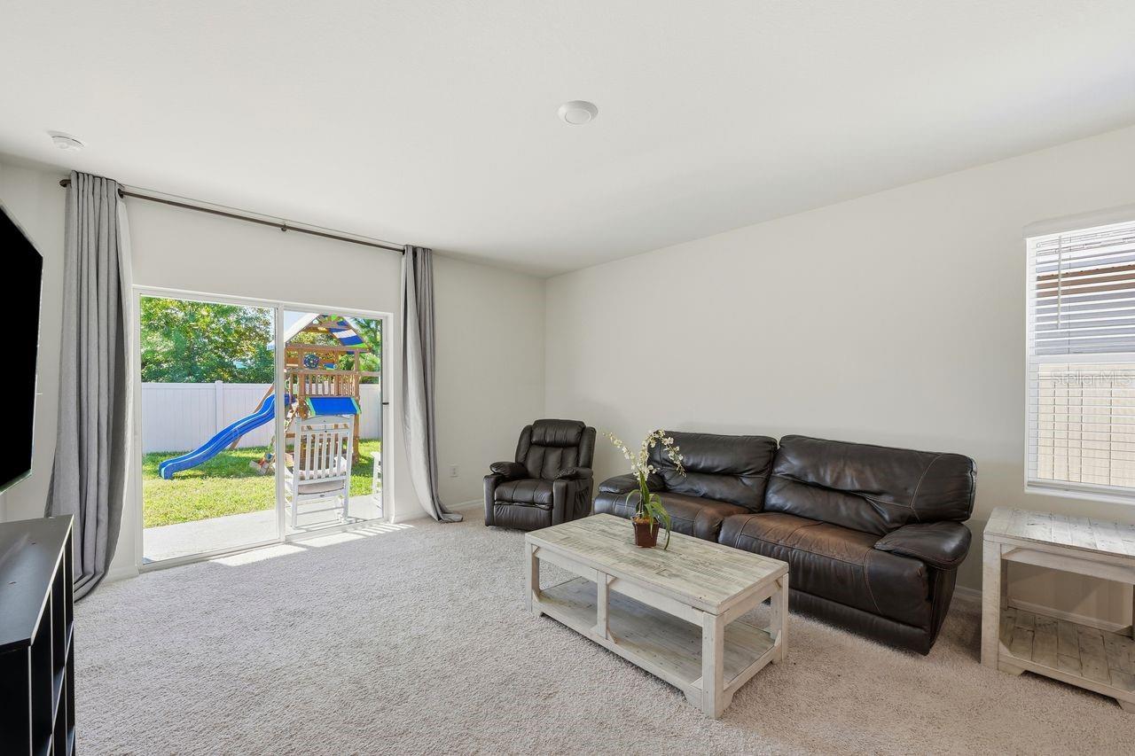 2033 TWIN FLOWER LN, SANFORD, FL, 32771