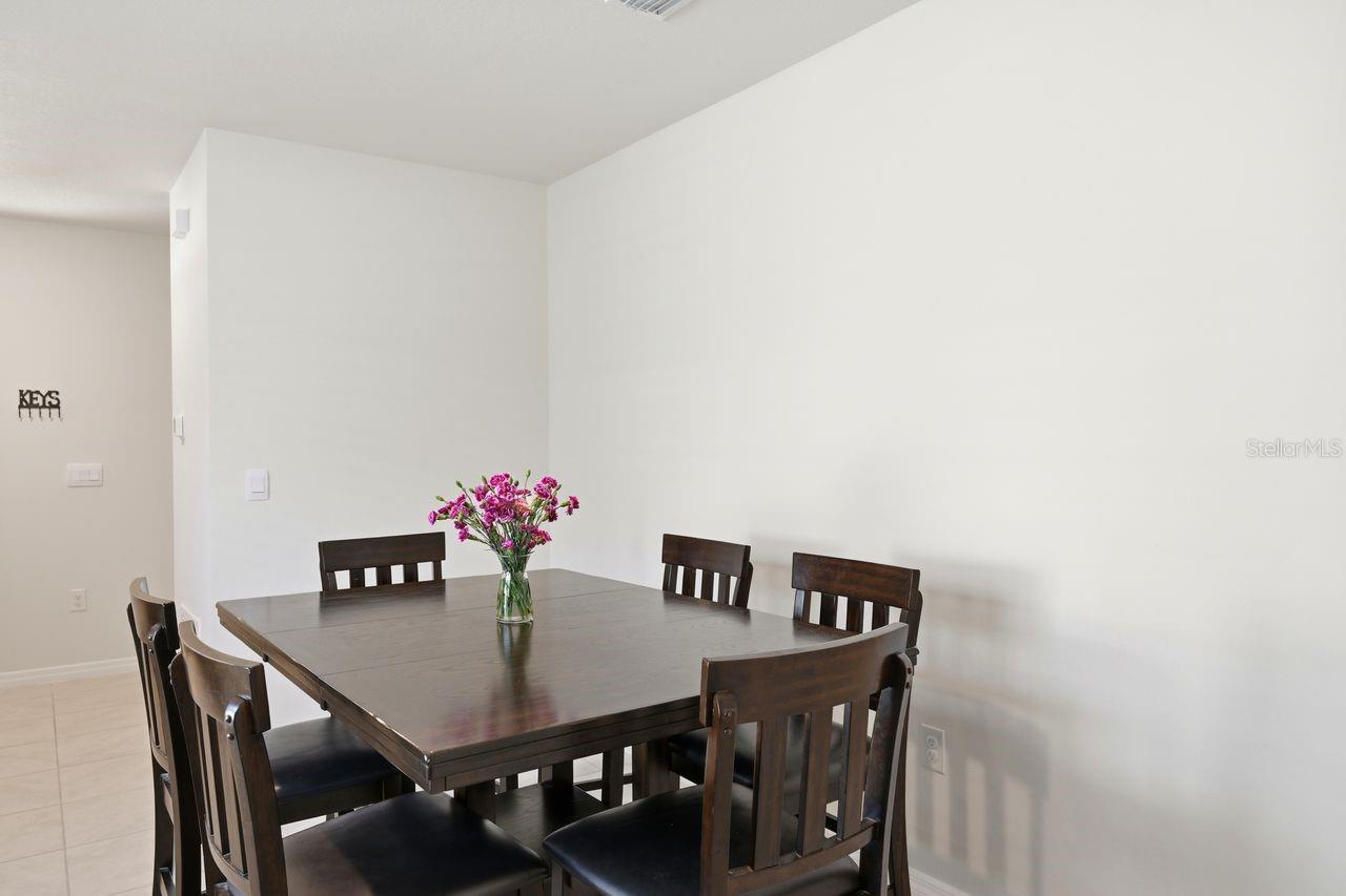 2033 TWIN FLOWER LN, SANFORD, FL, 32771